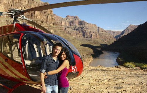 las vegas helicopter at bottom of grand canyon